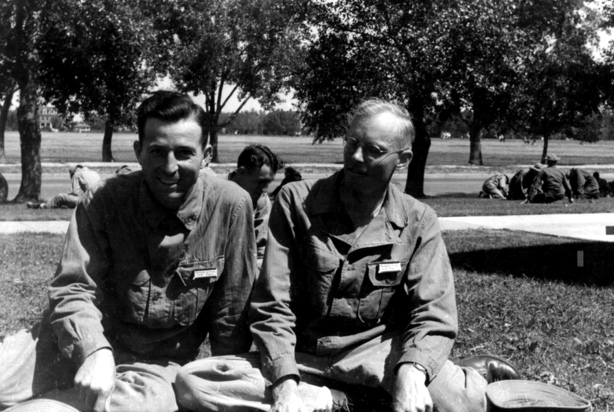 1942-09 Ken and Rudi at Ft. F. E. Warren,  WY, September 1942